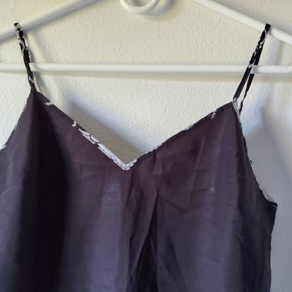 White House Black Market (Medium Black with white designs) - Picture 4 of 7